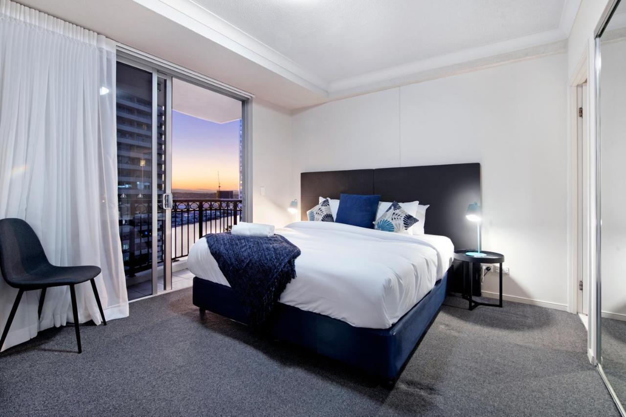 Chevron Renaissance - Self Contained & Privately Managed Apartments Gold Coast Dış mekan fotoğraf