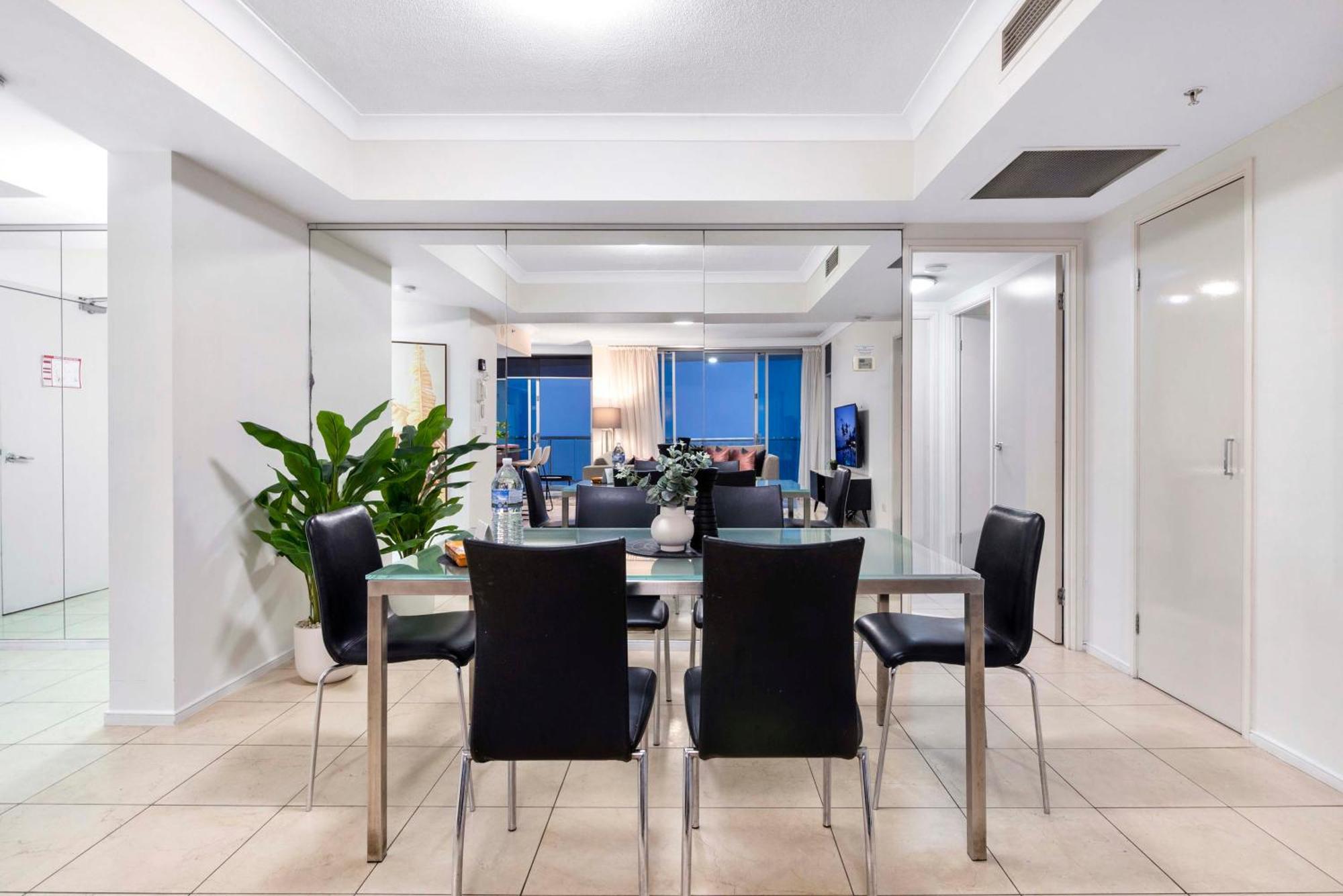 Chevron Renaissance - Self Contained & Privately Managed Apartments Gold Coast Dış mekan fotoğraf