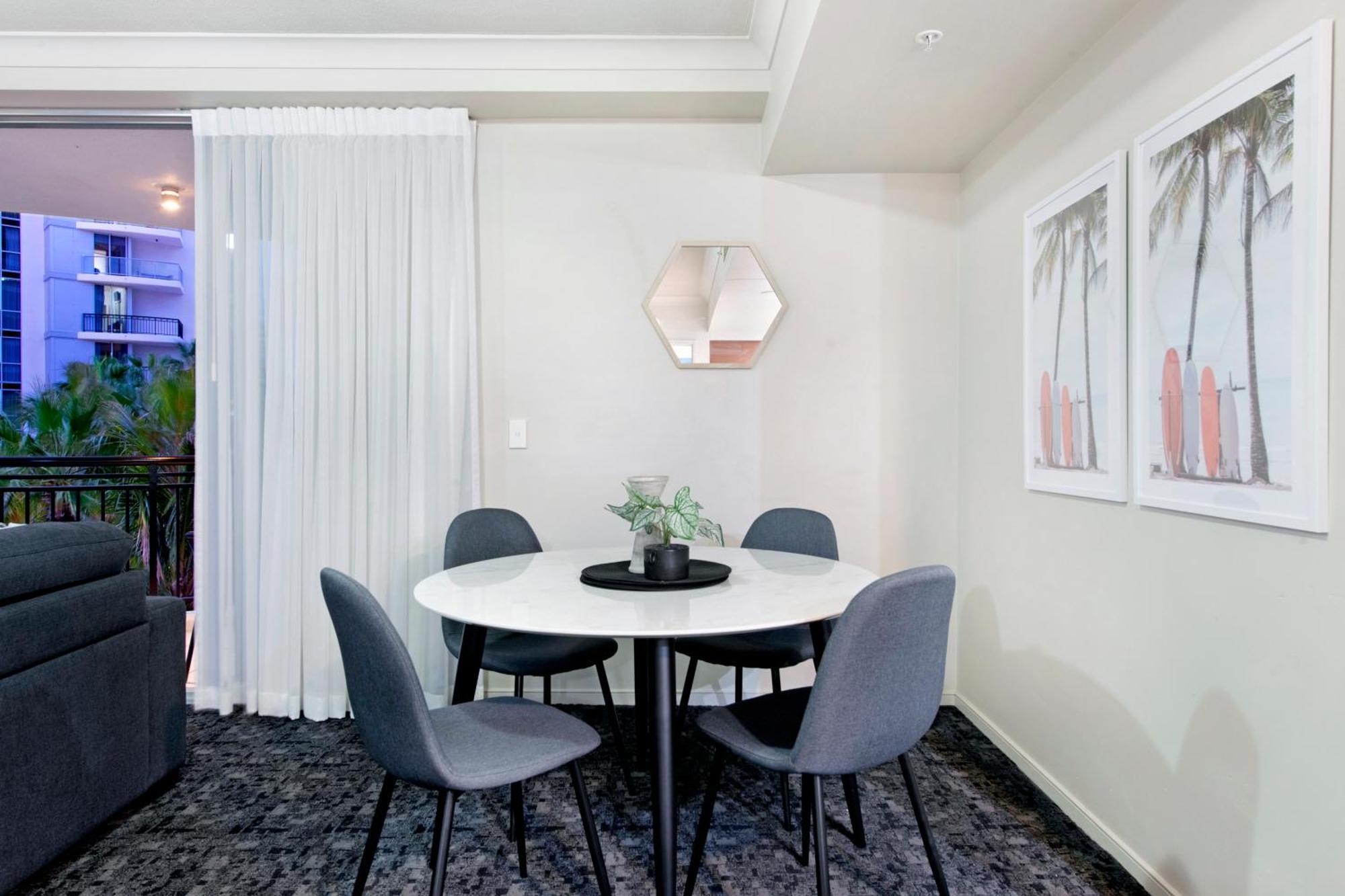 Chevron Renaissance - Self Contained & Privately Managed Apartments Gold Coast Dış mekan fotoğraf