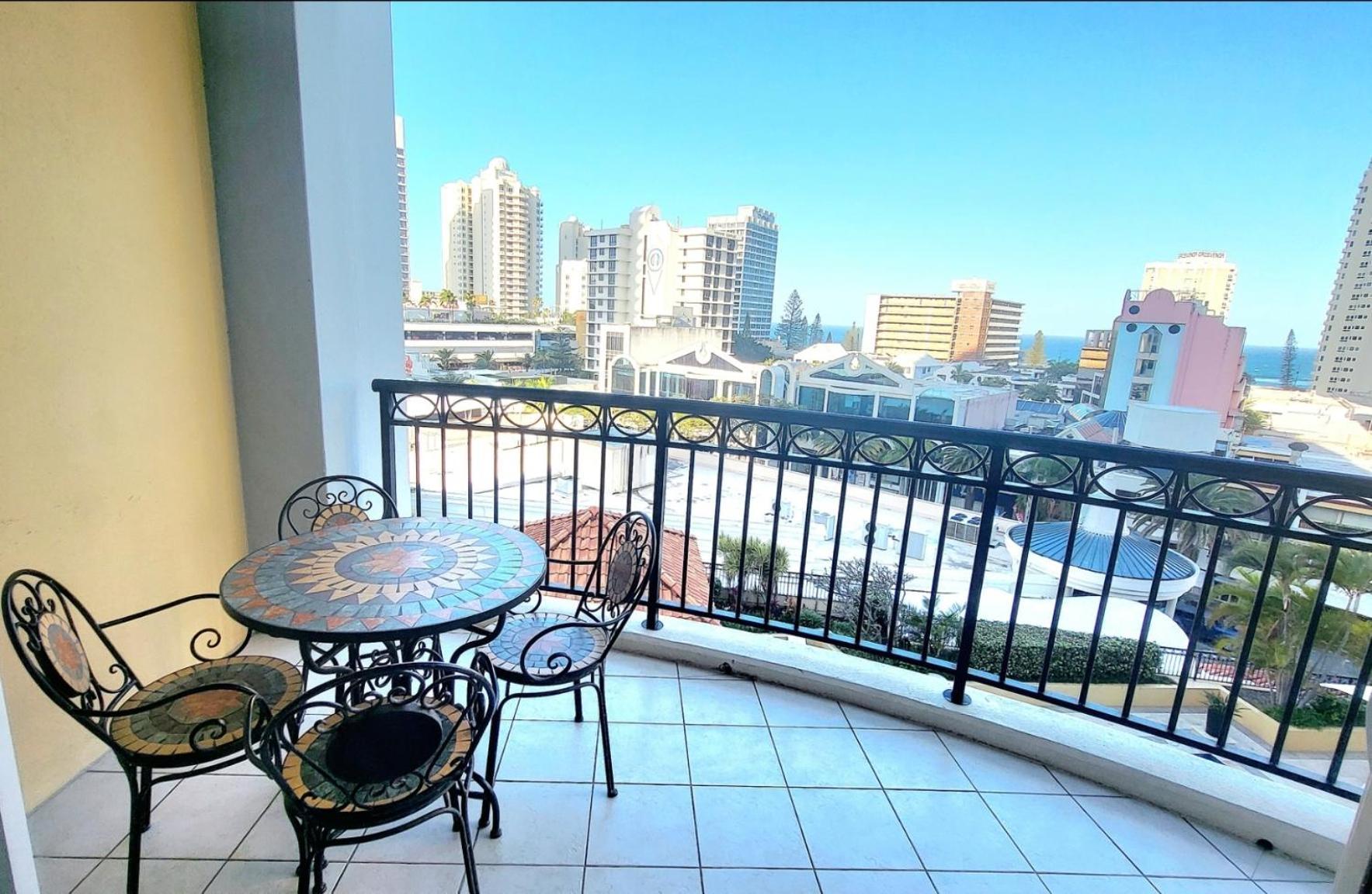 Chevron Renaissance - Self Contained & Privately Managed Apartments Gold Coast Dış mekan fotoğraf